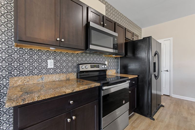 4125 George Buchanan Dr, La Vergne, TN 37086