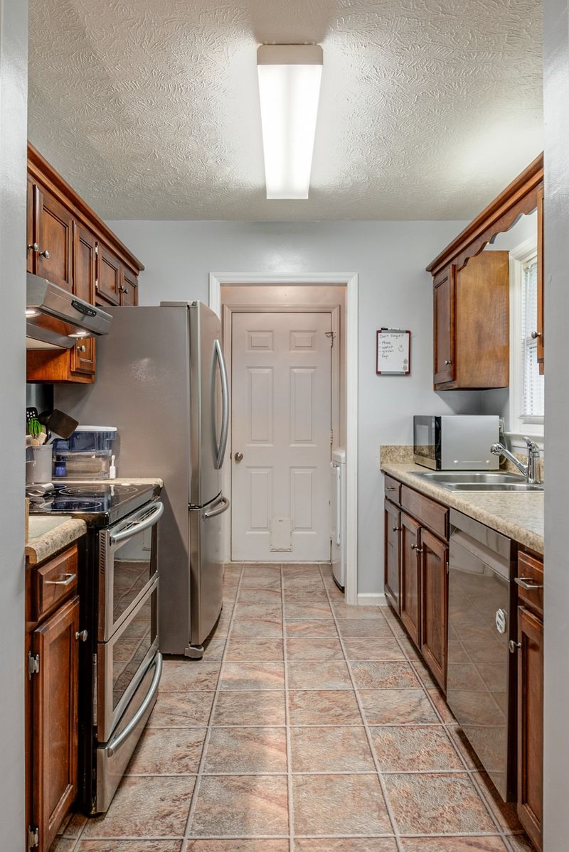 3556 Halleys Dr, Murfreesboro, TN 37127