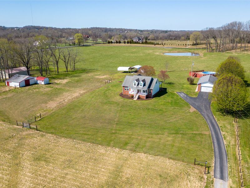 4556 Wills Rd, Cross Plains, TN 37049