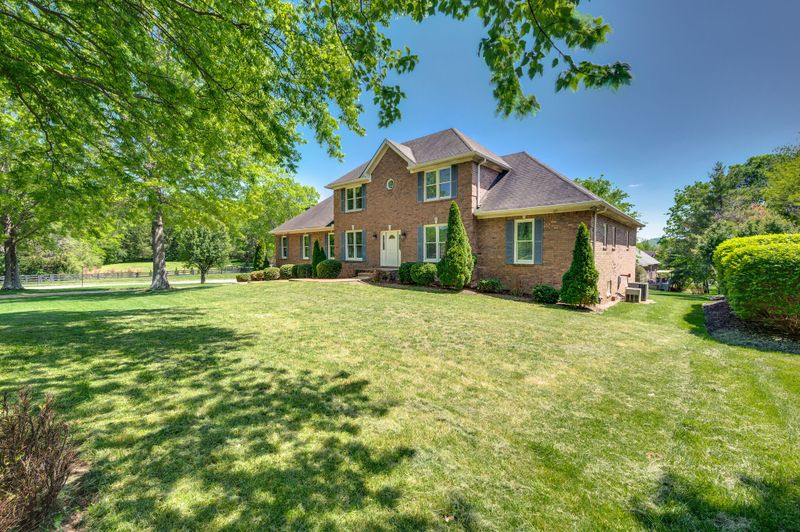 9325 Hannah Ct, Brentwood, TN 37027