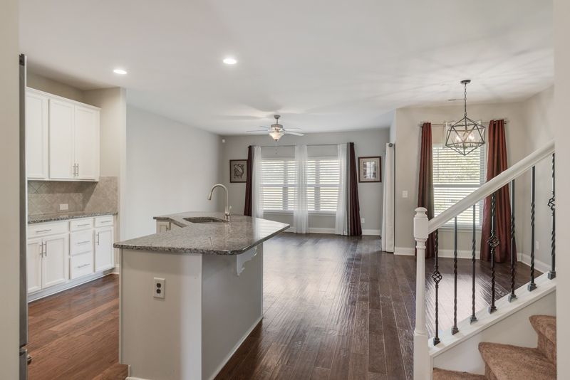 144 Day Star Ct, Gallatin, TN 37066