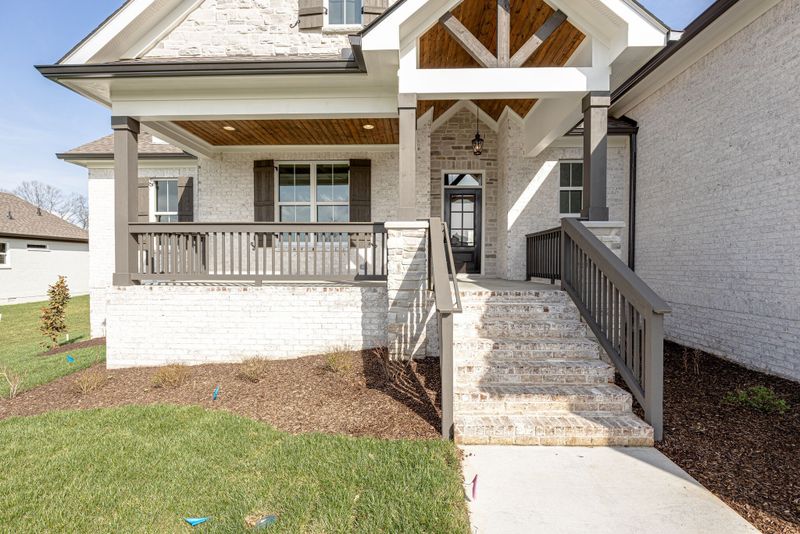 2056 Imagine Cir, Spring Hill, TN 37174