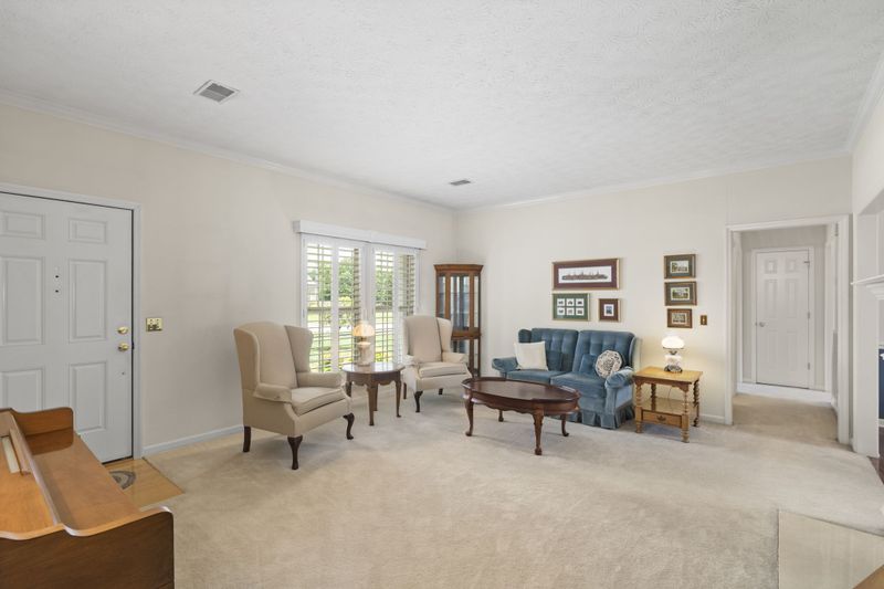 7007 Buffalo Dr, La Vergne, TN 37086