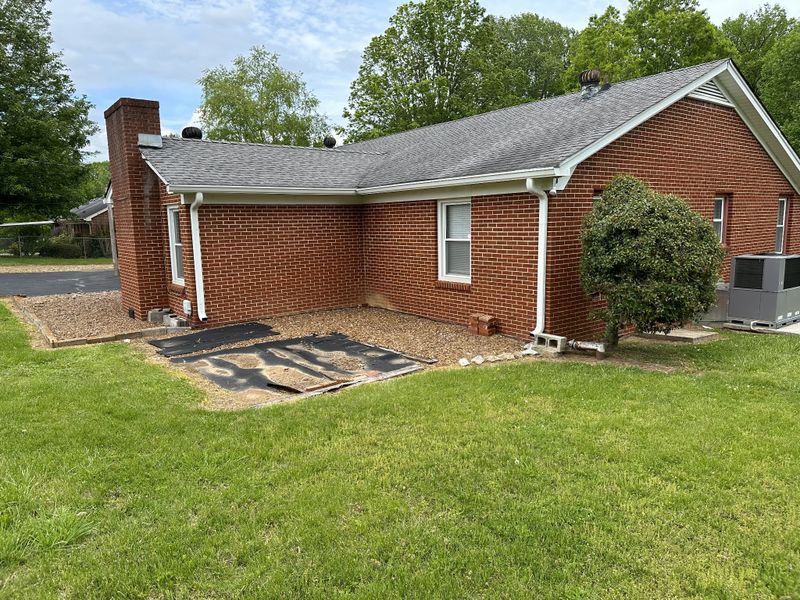 909 Azalea Dr, Columbia, TN 38401