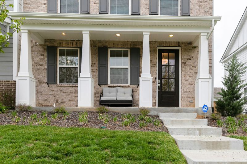 370 Hammock Ln, Spring Hill, TN 37174