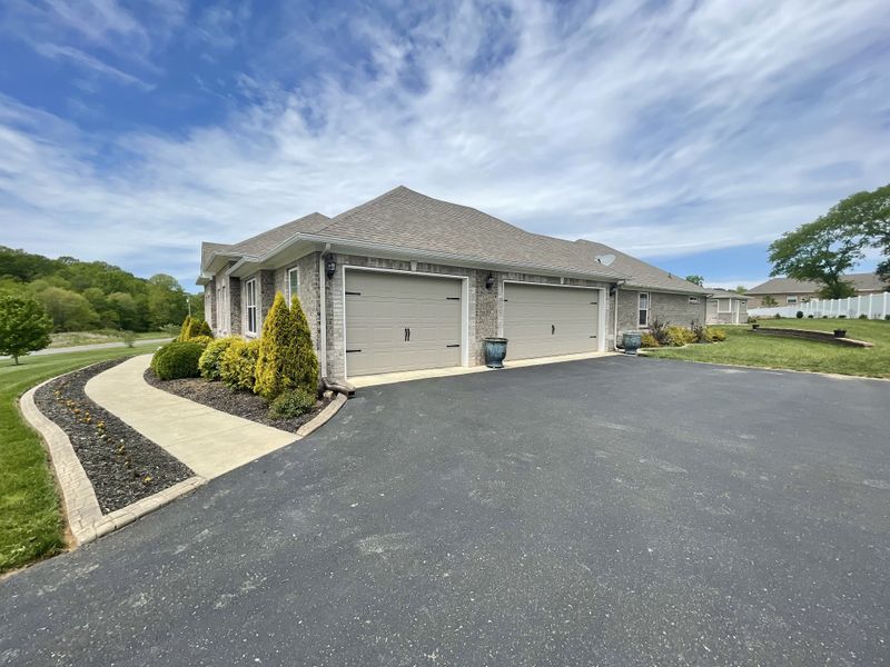 1606 Olga Dr, Spring Hill, TN 37174