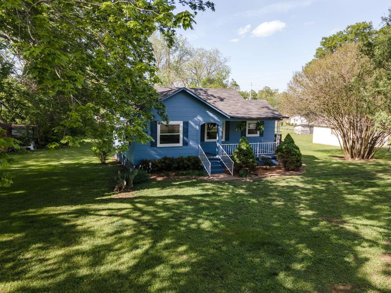 1106 Ridgewood St, Rossville, GA 30741