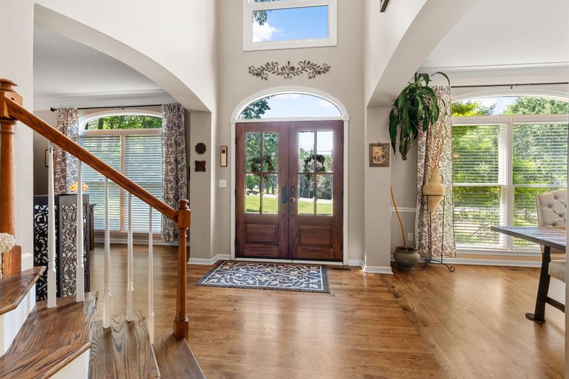1076 Cedarview Ln, Franklin, TN 37067