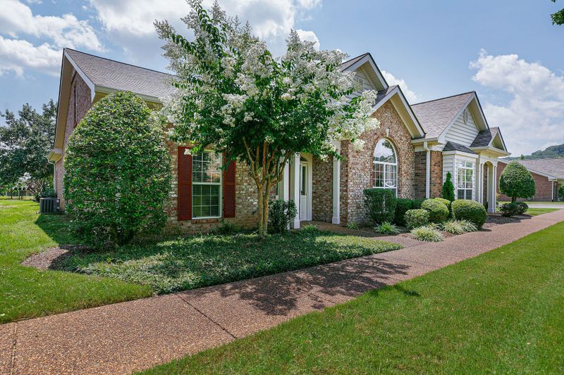 7032 Sunrise Cir, Franklin, TN 37067