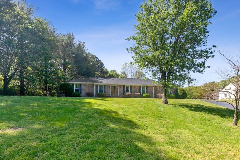 1193 Barnes Rd, Antioch, TN 37013