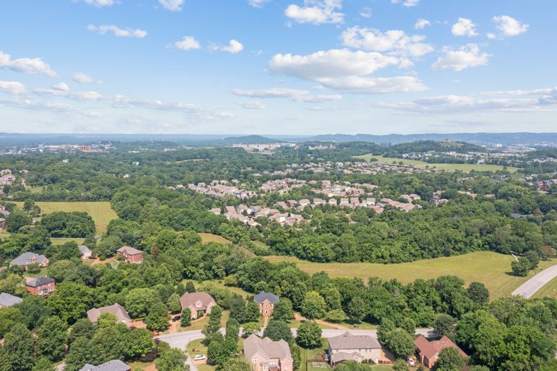 4045 Oxford Glen Dr, Franklin, TN 37067