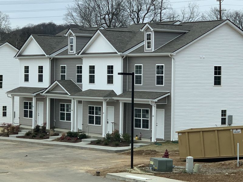 213 Tara Ct, Columbia, TN 38401