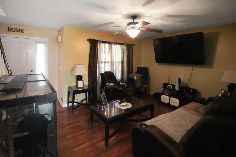 1804 Holdens Ct, Columbia, TN 38401