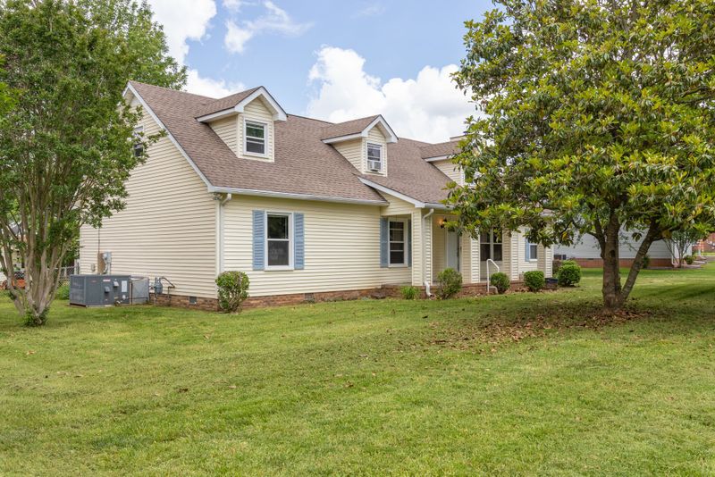 4858 Spring Cove Dr, Murfreesboro, TN 37128