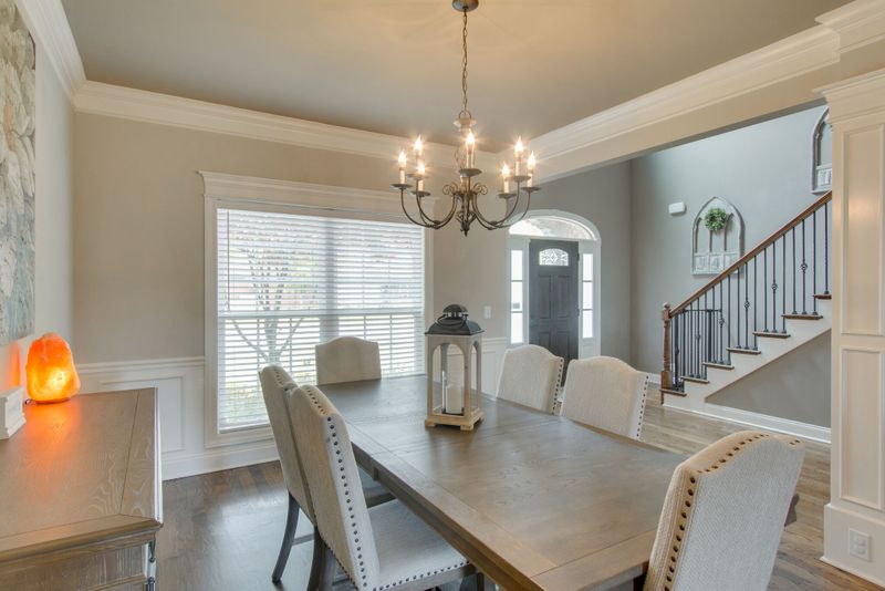 1122 Sweetspire Dr, Murfreesboro, TN 37128