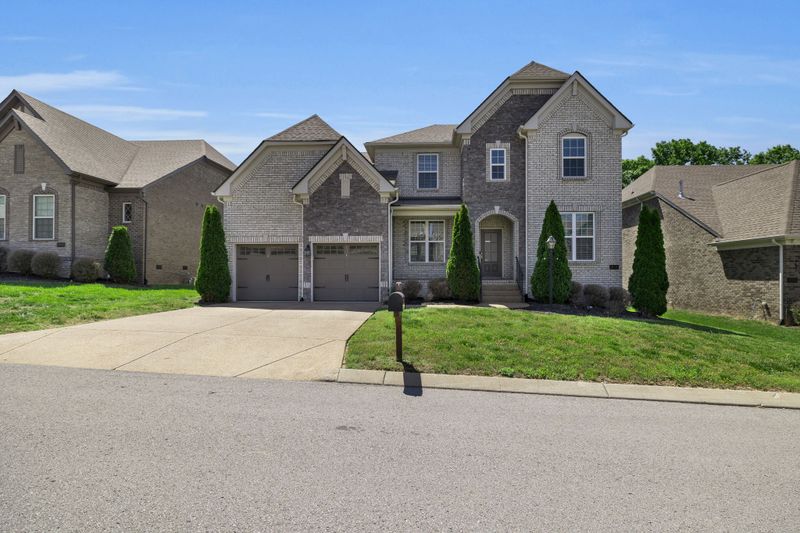 424 Warren Hill Dr, Mount Juliet, TN 37122