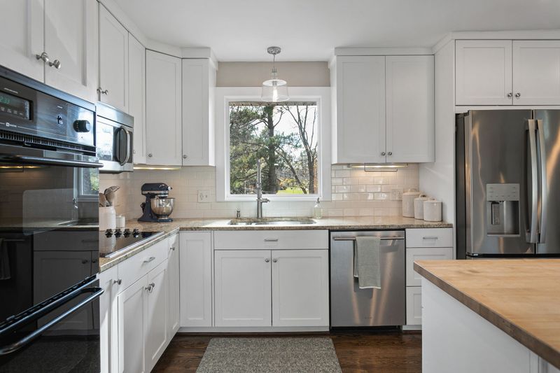 218 Carriage Dr, Nashville, TN 37221
