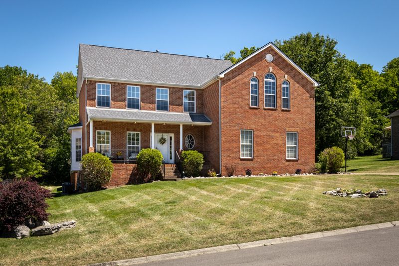 708 Stonecastle Pl, Nolensville, TN 37135