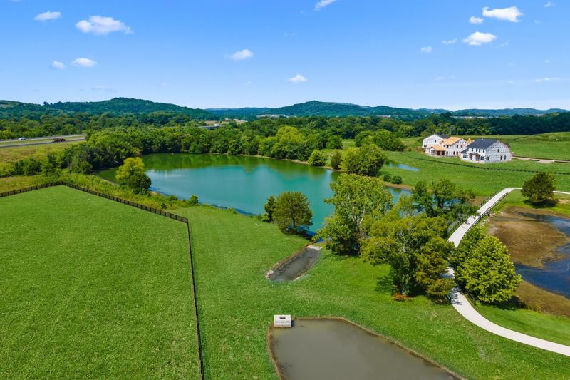 2015 Ellsworth Ln, Arrington, TN 37014