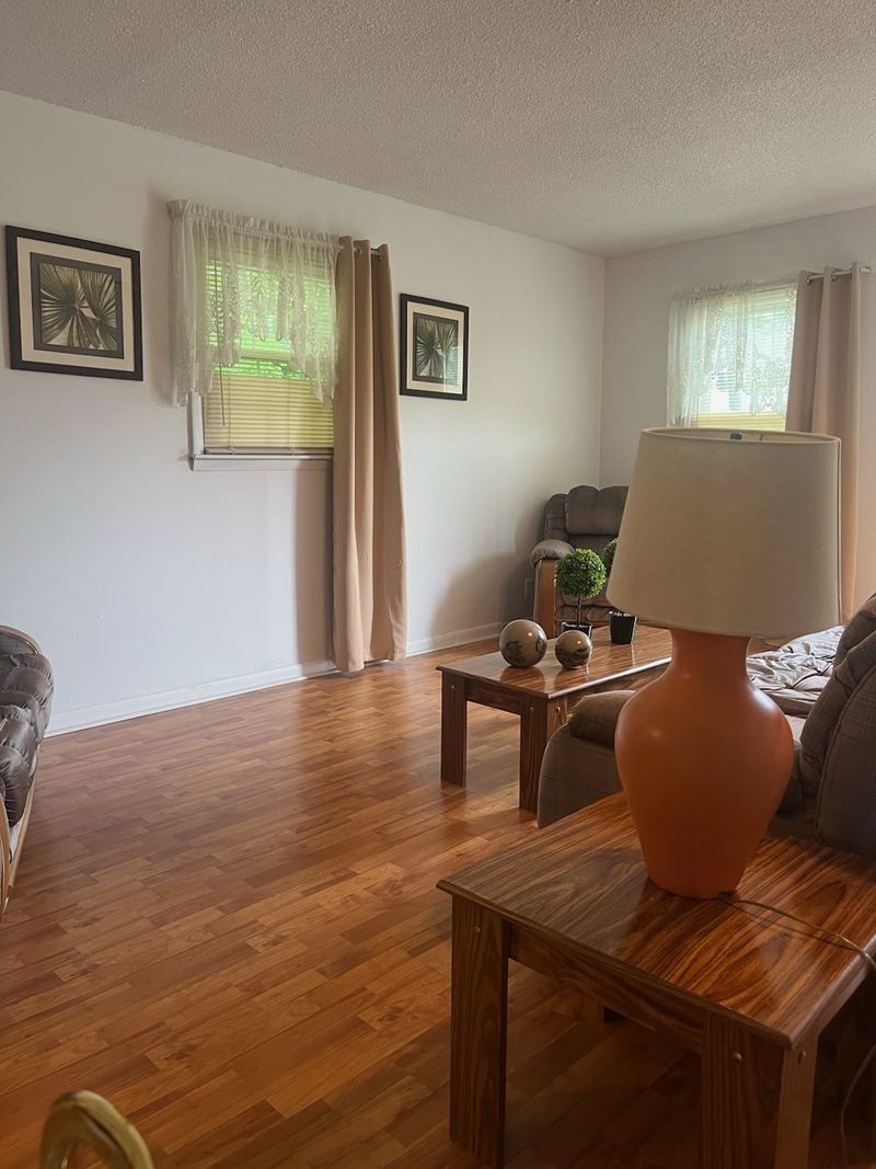 901 Granada Ave, Nashville, TN 37206