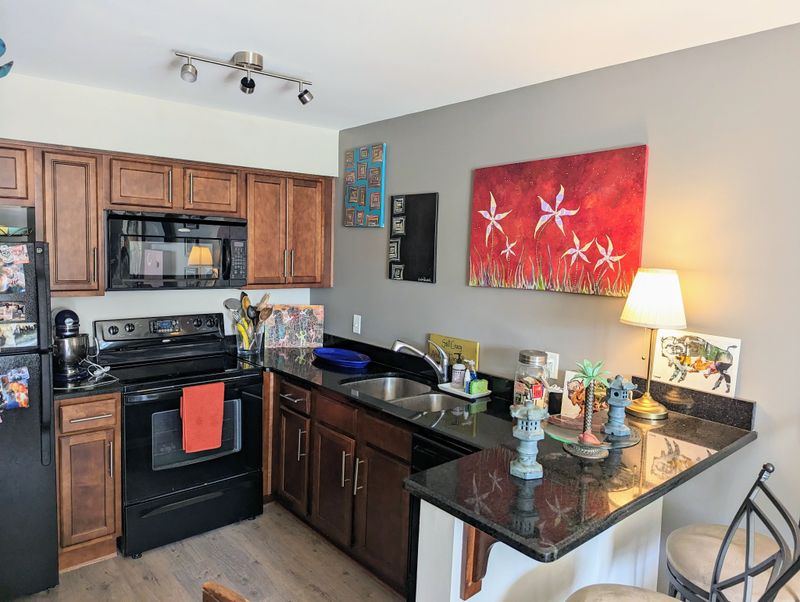 801 Inverness Ave #D5, Nashville, TN 37204