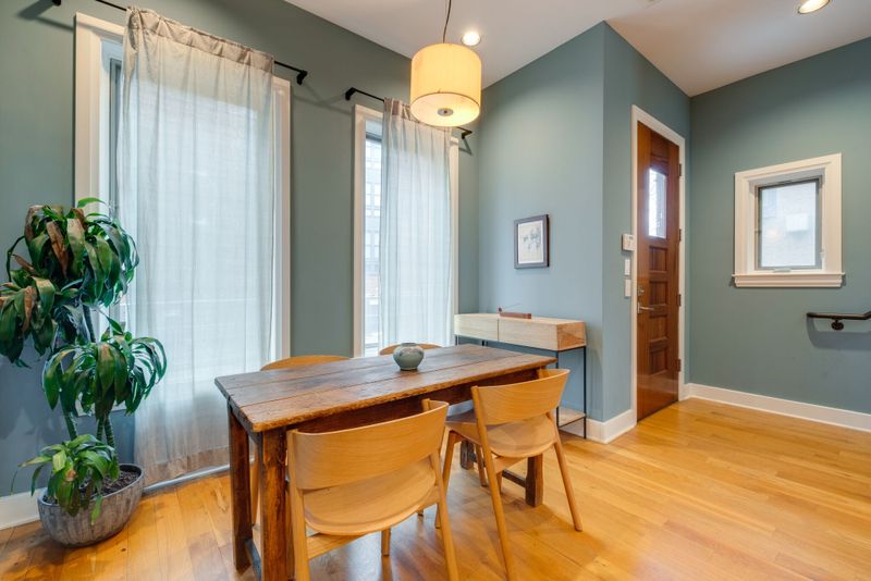 304 Van Buren St, Nashville, TN 37208