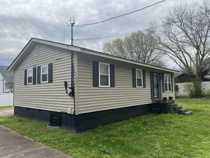 305 Cross Ave, Mount Pleasant, TN 38474