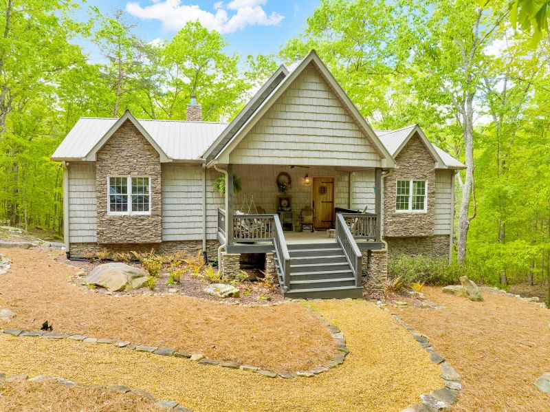 48 Everett Rd, Menlo, GA 30731