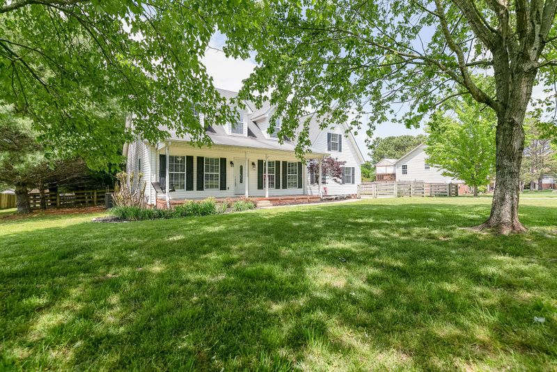 942 Cranford Hollow Rd, Columbia, TN 38401