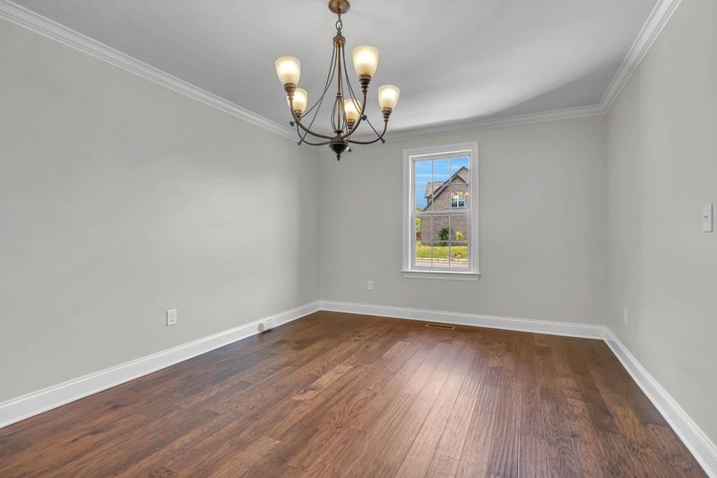 103 Ten Oaks Dr, Lebanon, TN 37087