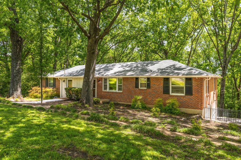 1010 Rodney Dr, Nashville, TN 37205