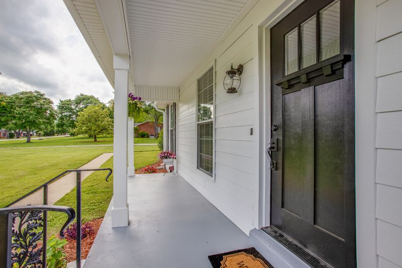 104 Moss Ln, Franklin, TN 37064