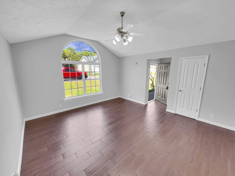 310 Niagra Ln, Murfreesboro, TN 37129