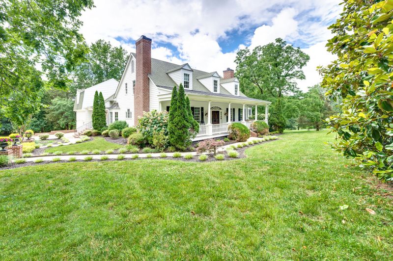 1421 Otter Creek Rd, Nashville, TN 37215