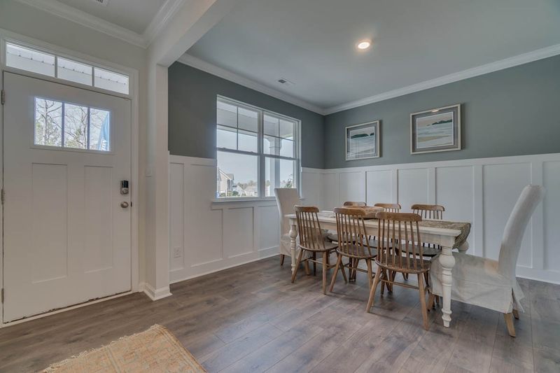 9040 Copenhagen Dr, Murfreesboro, TN 37129
