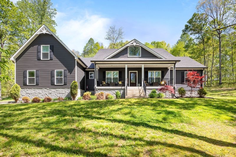 2015 Adams Rd, Charlotte, TN 37036