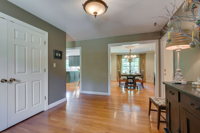 1426 Mooresville Pike, Columbia, TN 38401