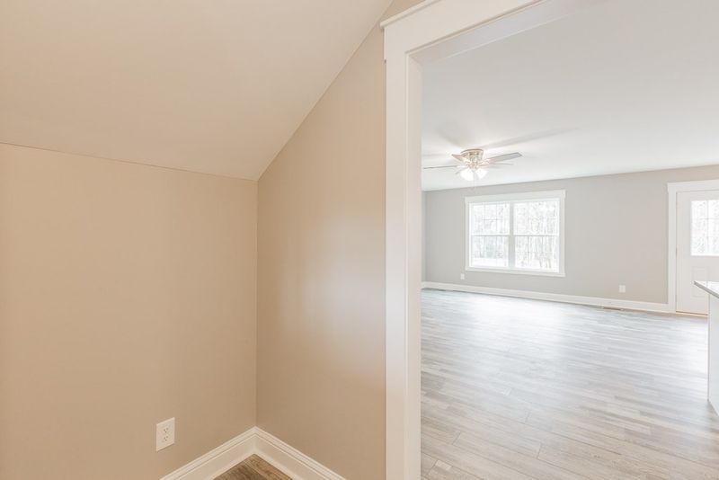 380 Amanda Way, Rocky Face, GA 30740