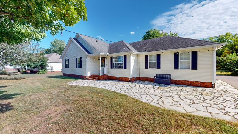 1033 Snead Dr, Murfreesboro, TN 37128