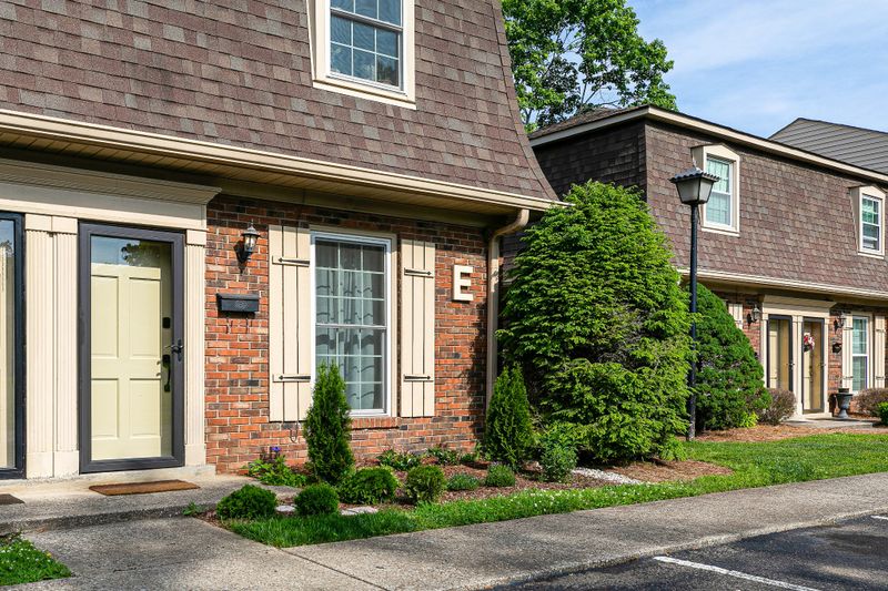 1100 W Main St #E8, Franklin, TN 37064