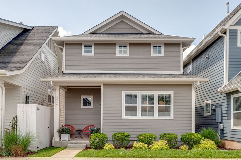 1014 Treaty Oaks Dr, Nashville, TN 37209