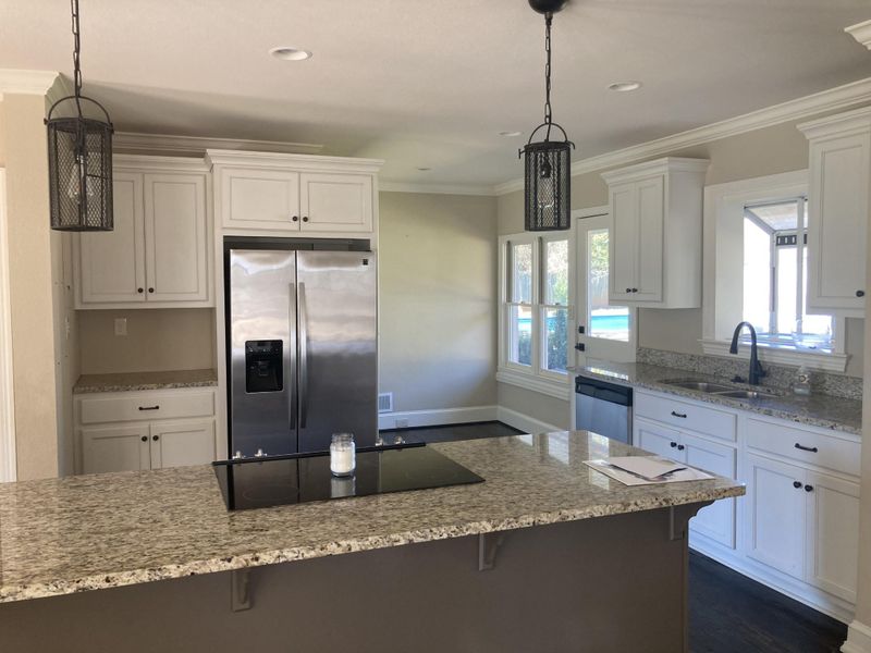612 Lakemont Dr, Dalton, GA 30720