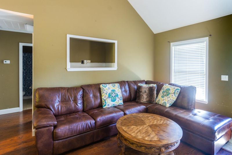 299 Southern Dr, Ringgold, GA 30736