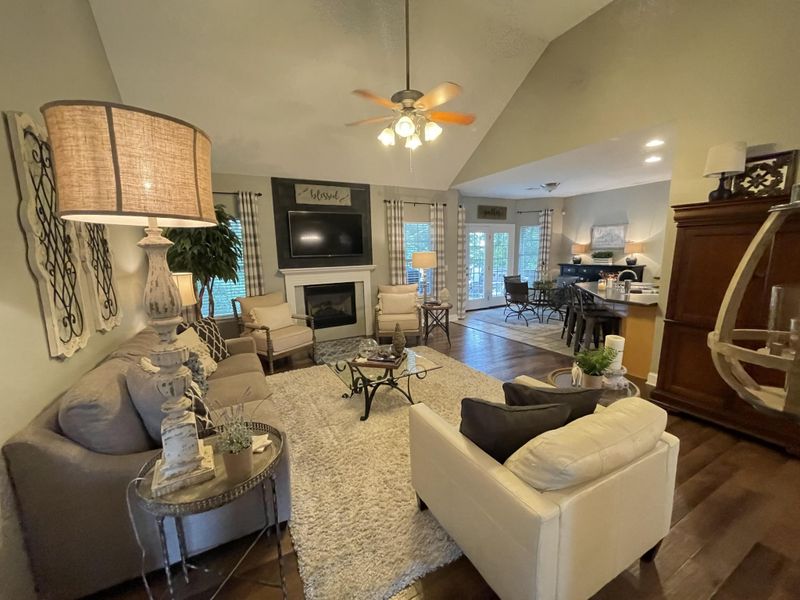 98 Canary Cir, Ringgold, GA 30736