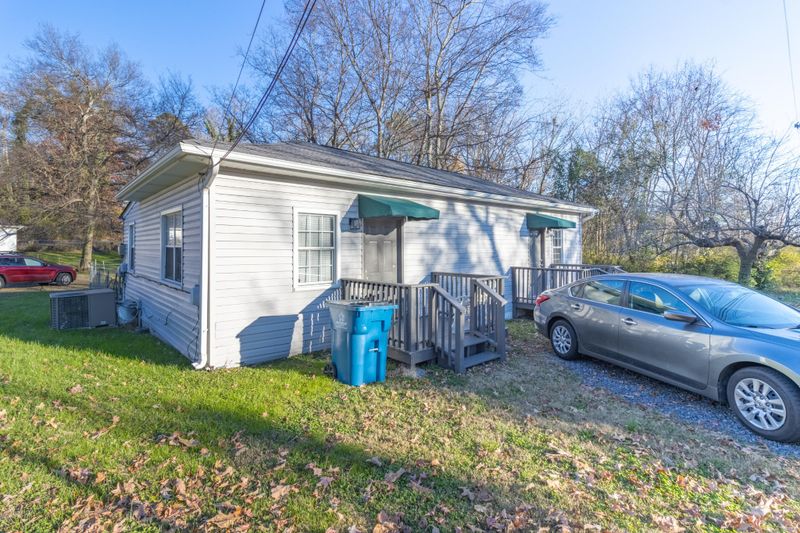 900 Car Line Rd, Rossville, GA 30741