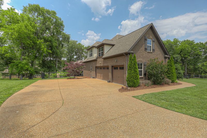 1711 Calla Lilly Ct, Nolensville, TN 37135