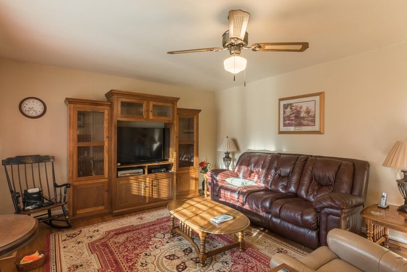 37 2nd St, Flintstone, GA 30725