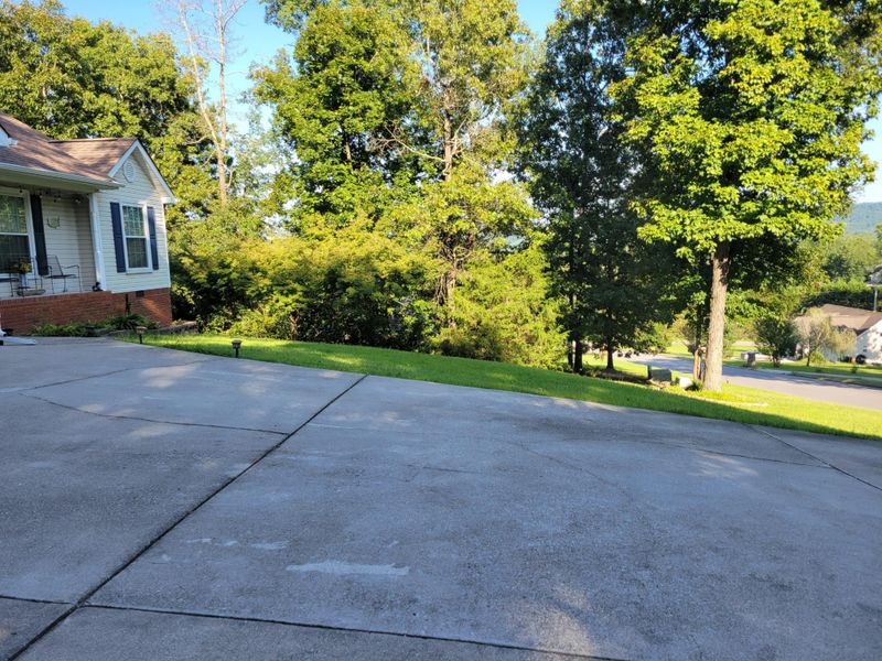 114 Van Dell Dr, Rock Spring, GA 30739