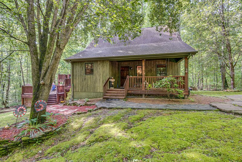 1085 Bald Eagle Dr, Kingston Springs, TN 37082