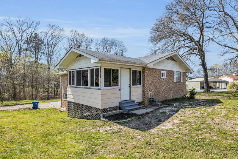 44 Crabtree Rd, Rossville, GA 30741